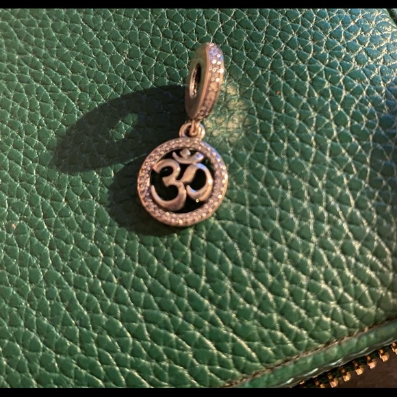 Pandora silver 925 Om charm - Picture 2 of 2
